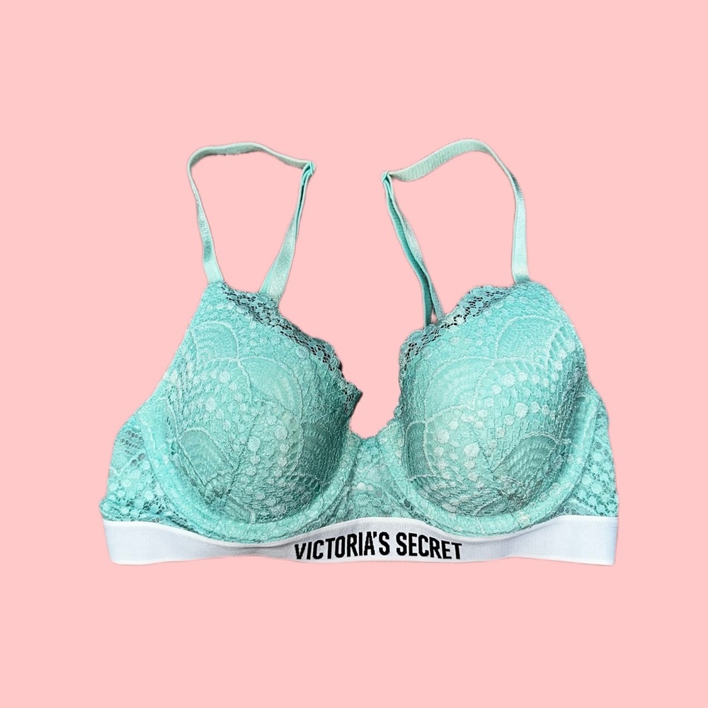 Super Cute VS Pink Bra